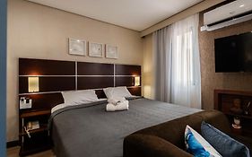 Unique Home 15min Cons USA - Smart TV e Sofá Cama
